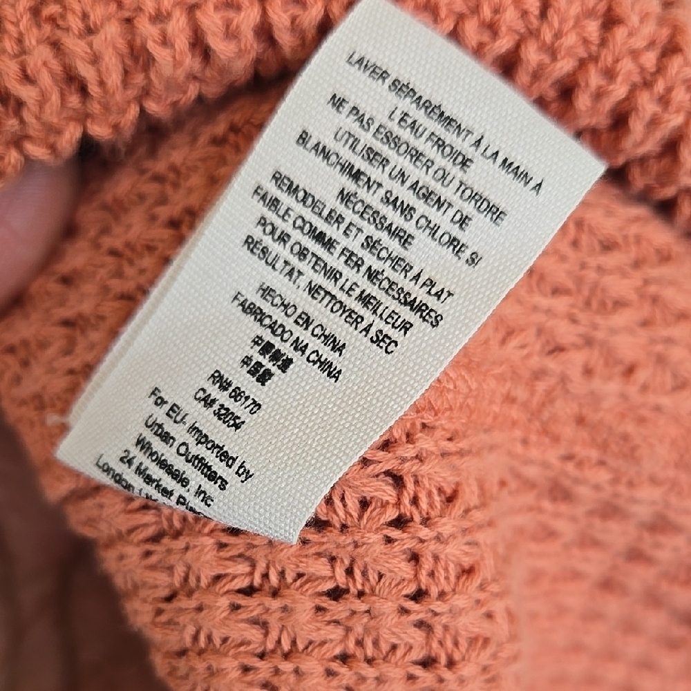 Free People Women's  Coral-Salmon Pink Cold Shoulder Knit Sweater Size M - Picture 14 of 16